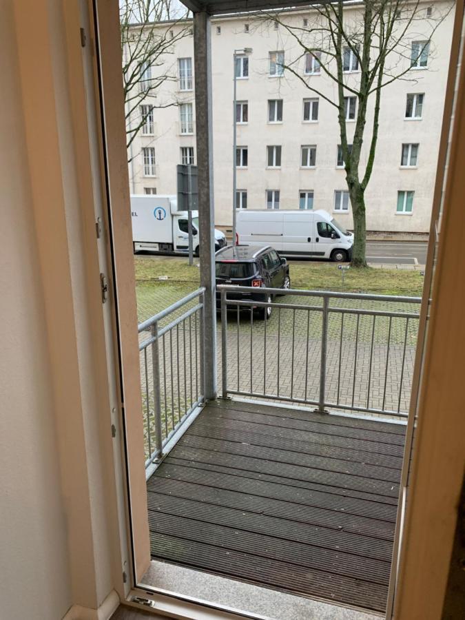 40 Qm Appartment Parkplatz, Balkon,Netflix, Prime Chemnitz Exterior foto