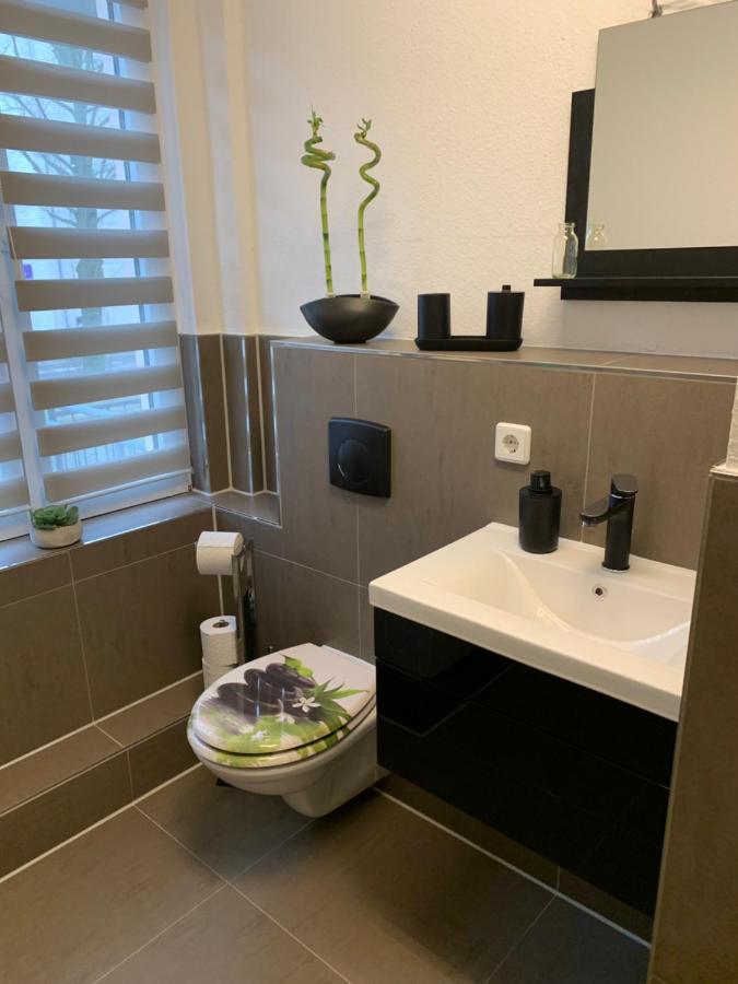 40 Qm Appartment Parkplatz, Balkon,Netflix, Prime Chemnitz Exterior foto